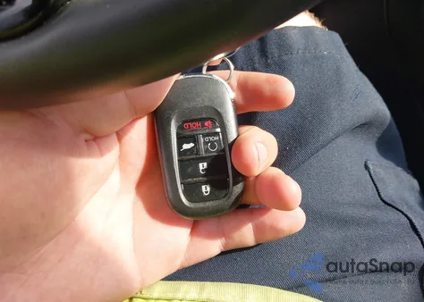 2025 Honda Civic Sport из США, поврежденный, VIN 19XFL2H8XSE002145